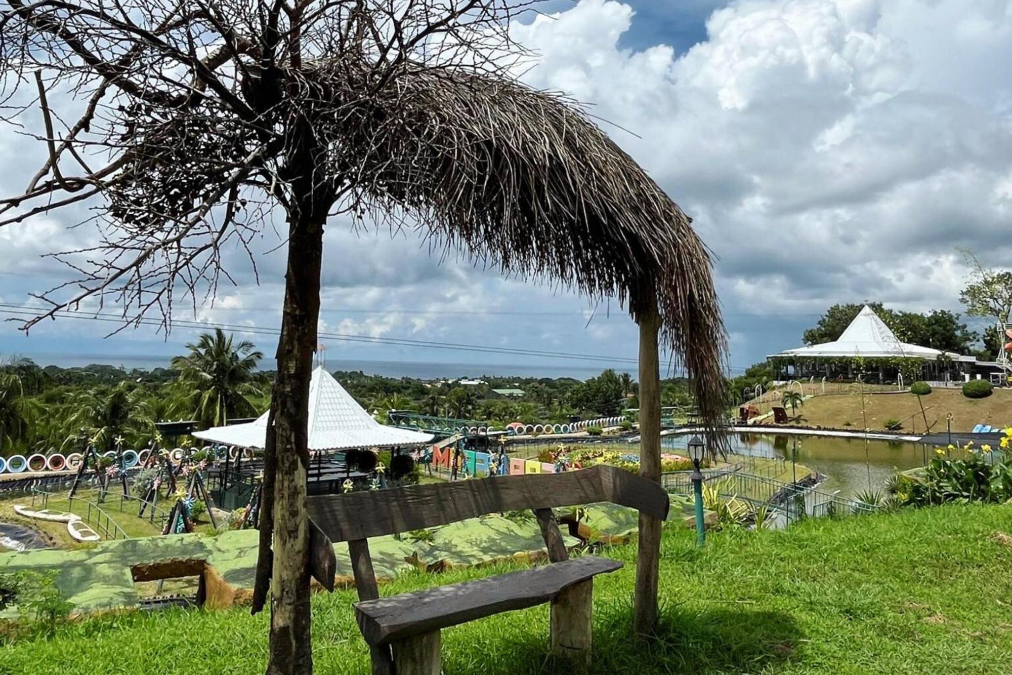 Garin Farm Pilgrimage Resort Powered By Cocotel San Joaquin Exteriör bild