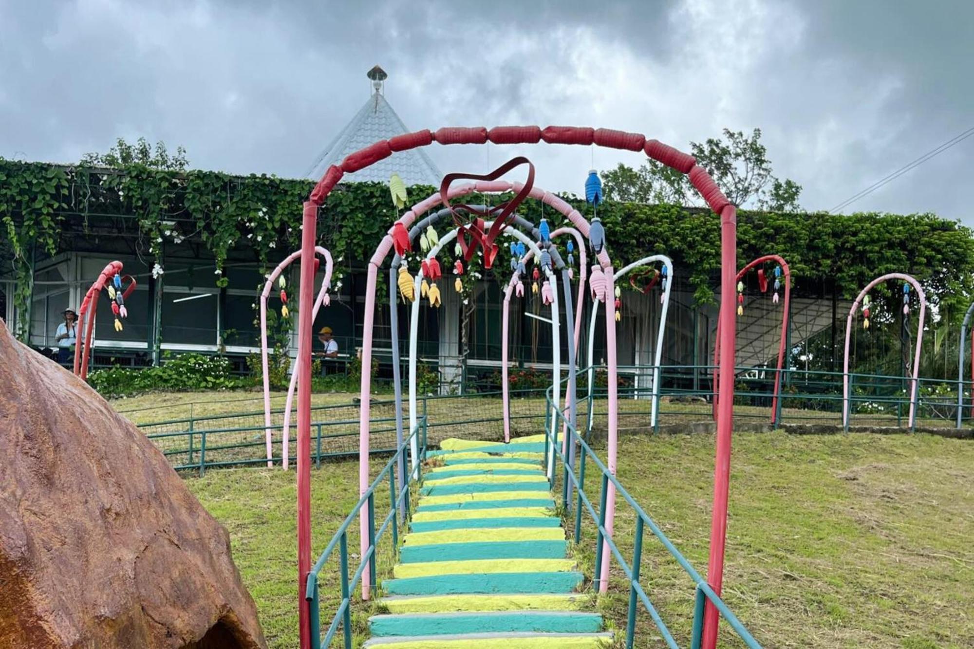 Garin Farm Pilgrimage Resort Powered By Cocotel San Joaquin Exteriör bild